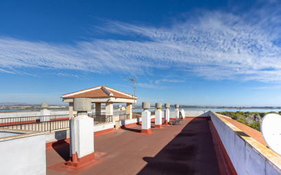 Herverkoop - Plat -
Torrevieja - La Siesta