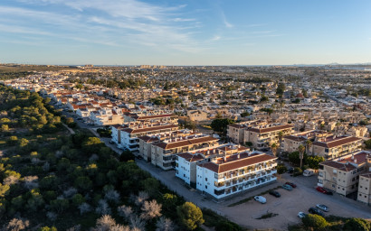 Herverkoop - Plat -
Torrevieja - La Siesta