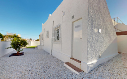 Resale - Bungalow -
Orihuela Costa - Villamartin