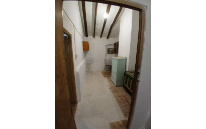 Resale - Finca / Country Property -
Yecla