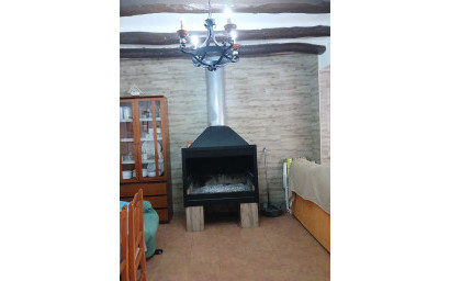 Resale - Finca / Country Property -
Yecla