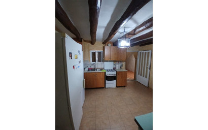 Resale - Finca / Country Property -
Yecla