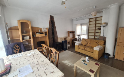 Revente - Maison mitoyenne -
Salinas