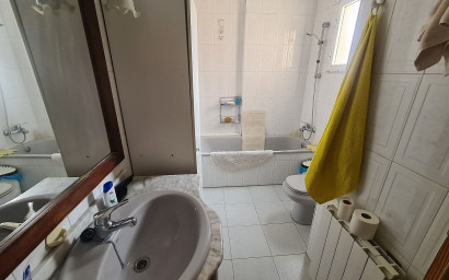 Revente - Maison mitoyenne -
Salinas