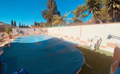 Resale - Villa -
Fortuna