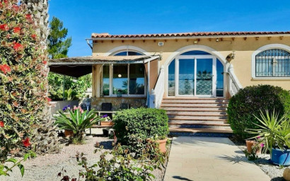 Resale - Villa -
Fortuna