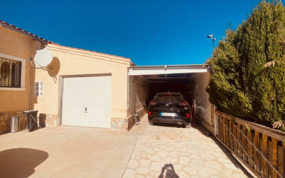 Resale - Villa -
Fortuna