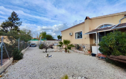 Resale - Villa -
Fortuna