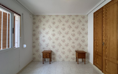 Herverkoop - Herenhuis -
La Mata