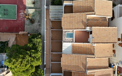 Herverkoop - Herenhuis -
La Mata