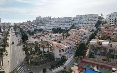 Herverkoop - Herenhuis -
La Mata