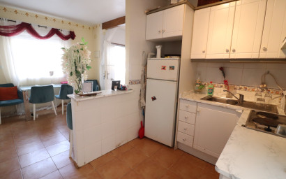 Herverkoop - Herenhuis -
Algorfa - Montebello