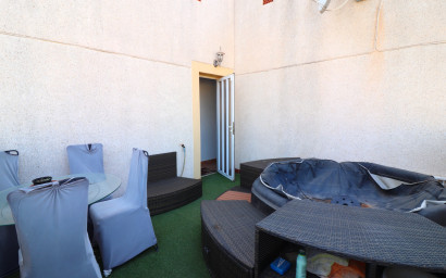 Herverkoop - Herenhuis -
Algorfa - Montebello