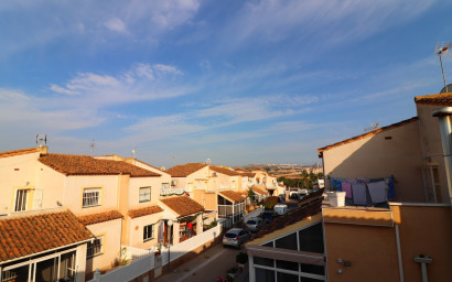 Herverkoop - Herenhuis -
Algorfa - Montebello