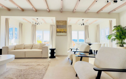 Resale - Villa -
Monovar