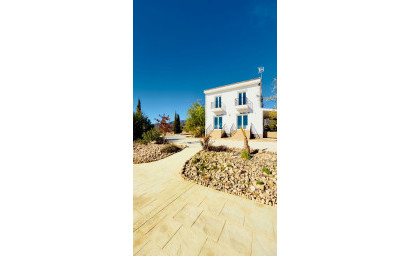 Resale - Villa -
Monovar