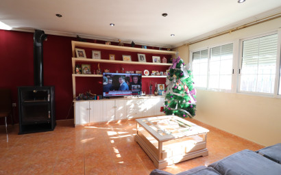Resale - Villa -
Almoradi - El Saladar