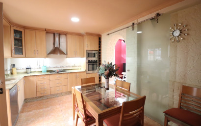 Resale - Villa -
Almoradi - El Saladar