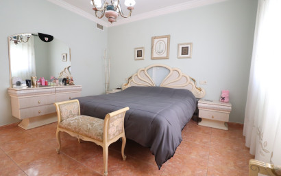 Resale - Villa -
Almoradi - El Saladar