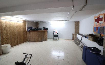 Resale - Villa -
Almoradi - El Saladar