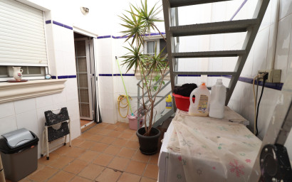 Resale - Villa -
Almoradi - El Saladar