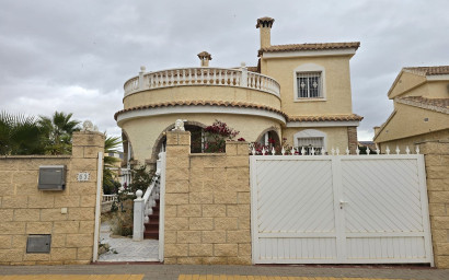 Herverkoop - Villa -
Monforte del Cid