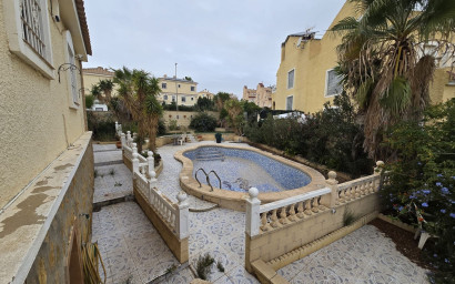 Herverkoop - Villa -
Monforte del Cid