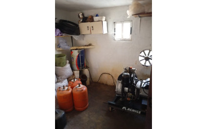 Resale - Finca / Country Property -
Yecla