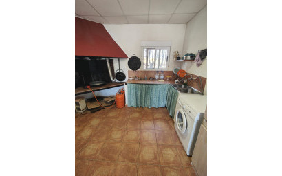 Herverkoop - Landhuis -
Yecla