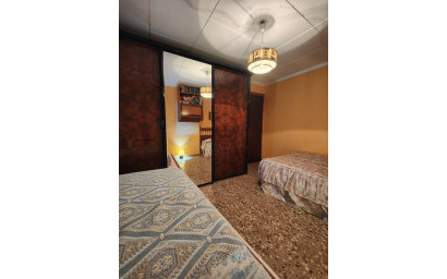 Herverkoop - Landhuis -
Yecla