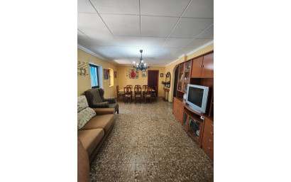 Herverkoop - Landhuis -
Yecla