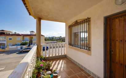 Resale - Penthouse -
Orihuela Costa - La Regia