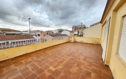 Resale - Townhouse -
Sax