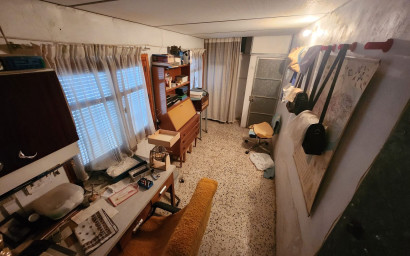 Resale - Townhouse -
Sax