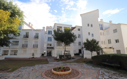 Resale - Apartment -
Sucina