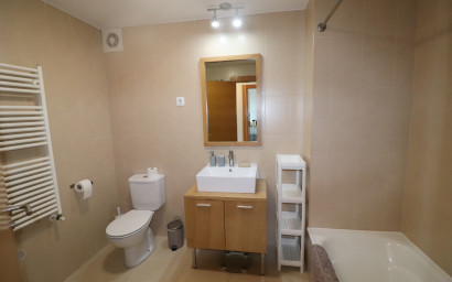 Resale - Apartment -
Sucina