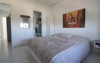 Resale - Villa -
Algorfa - Lomas de La Juliana