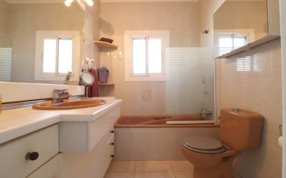 Resale - Villa -
Algorfa - Lomas de La Juliana