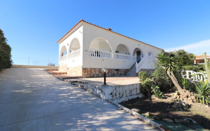 Resale - Villa -
Algorfa - Lomas de La Juliana