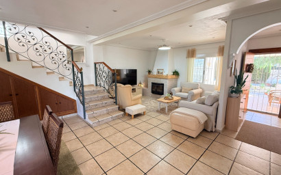 Revente - Villa -
Hondón de los Fráiles