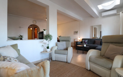 Resale - Townhouse -
Ciudad Quesada - Ciudad Quesada - Town