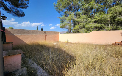 Herverkoop - Villa -
Villena