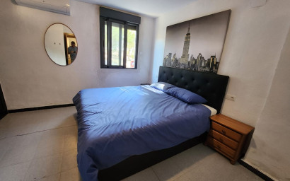 Herverkoop - Villa -
Villena