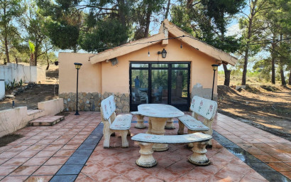 Herverkoop - Villa -
Villena