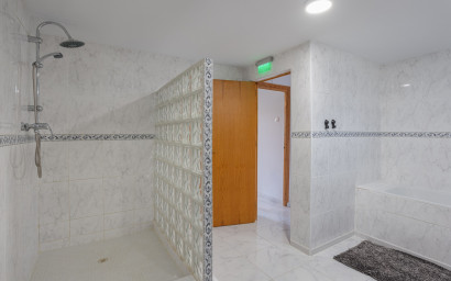 Herverkoop - Country Property/Finca -
Albatera