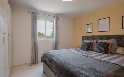 Herverkoop - Country Property/Finca -
Albatera