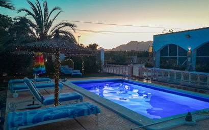 Herverkoop - Country Property/Finca -
Albatera