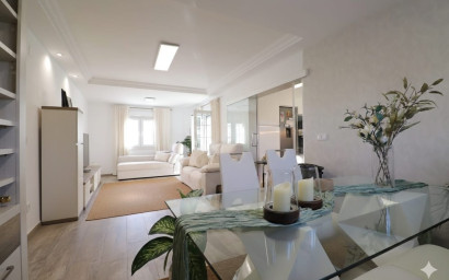 Resale - Villa -
Orihuela Costa - Villamartin