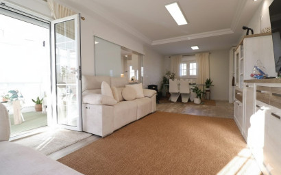 Resale - Villa -
Orihuela Costa - Villamartin