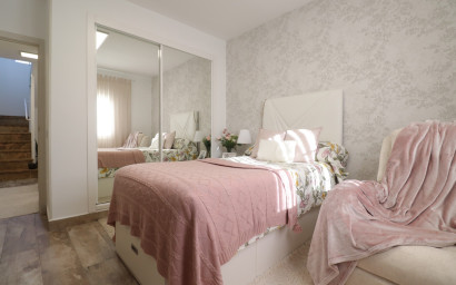 Resale - Villa -
Orihuela Costa - Villamartin